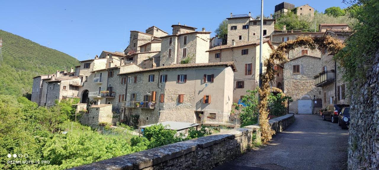 Casa Belvedere A Valle San Martino Di Spoleto Exterior photo